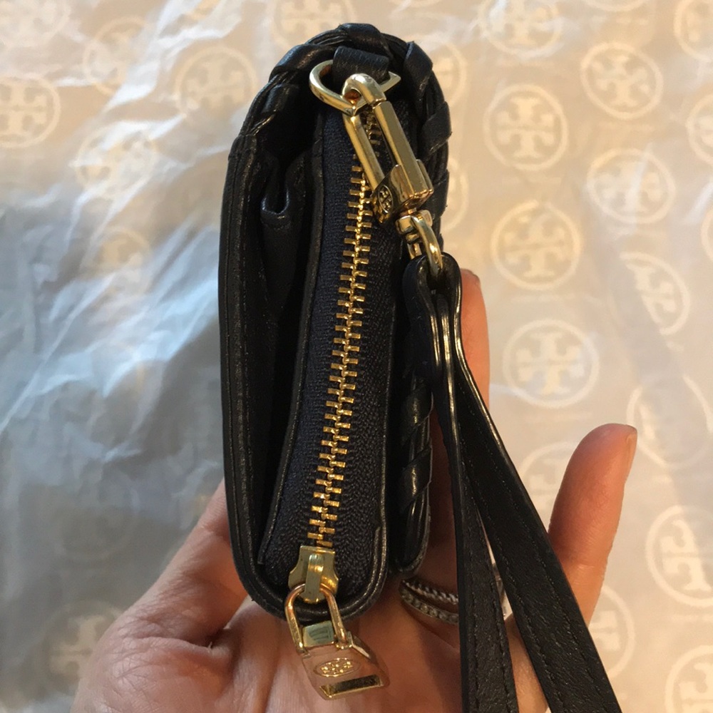 Wristlet - Picture 6 of 6